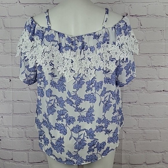 BCX White Blue and Black Floral Print Cold Shoulder Blouse/Top. Size XL. - Picture 2 of 11